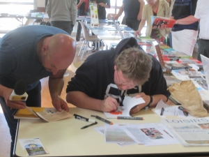 Genkis Genkkis en dédicace au salon du livre de Saint-Connan/ Signing session at St-Connan